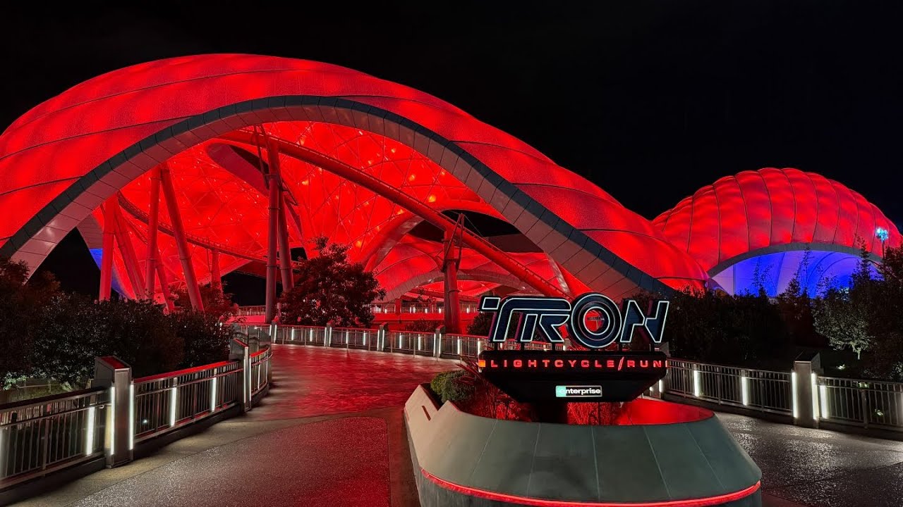 Tron Lightcycle Run (Ares Overlay) FRONT ROW POV 4K