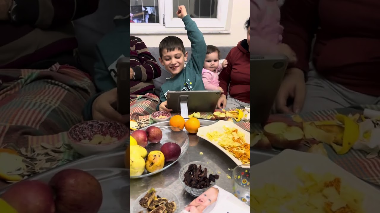 Evde İki kardeş geçincemesi...