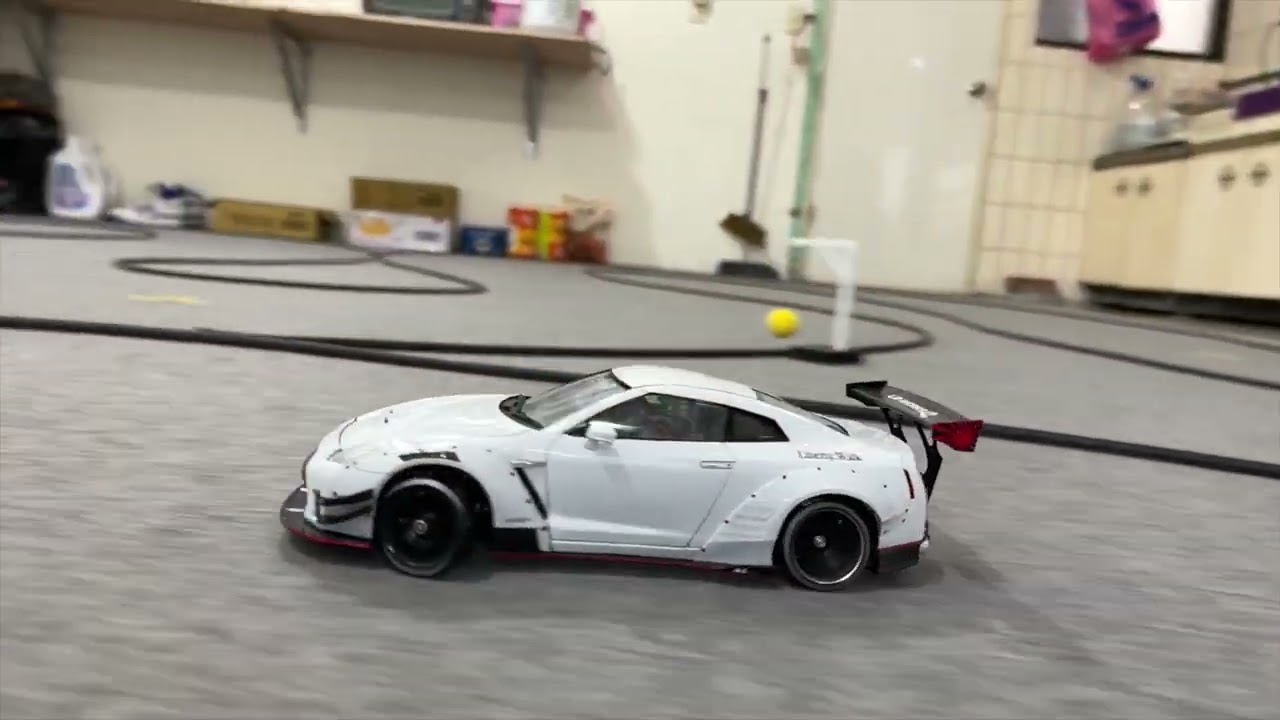 Dkmk3 Run. Aoshima 1/24 Liberty Walk (LB Works) Nissan GT-R R35 Ver. 2.2