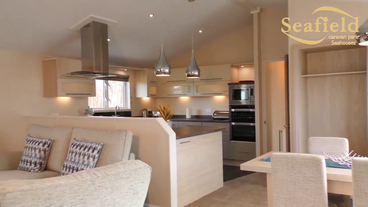 BOSTON LODGE by WILLERBY