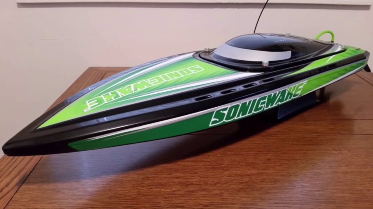 Proboat Sonicwake with cooling system upgrades