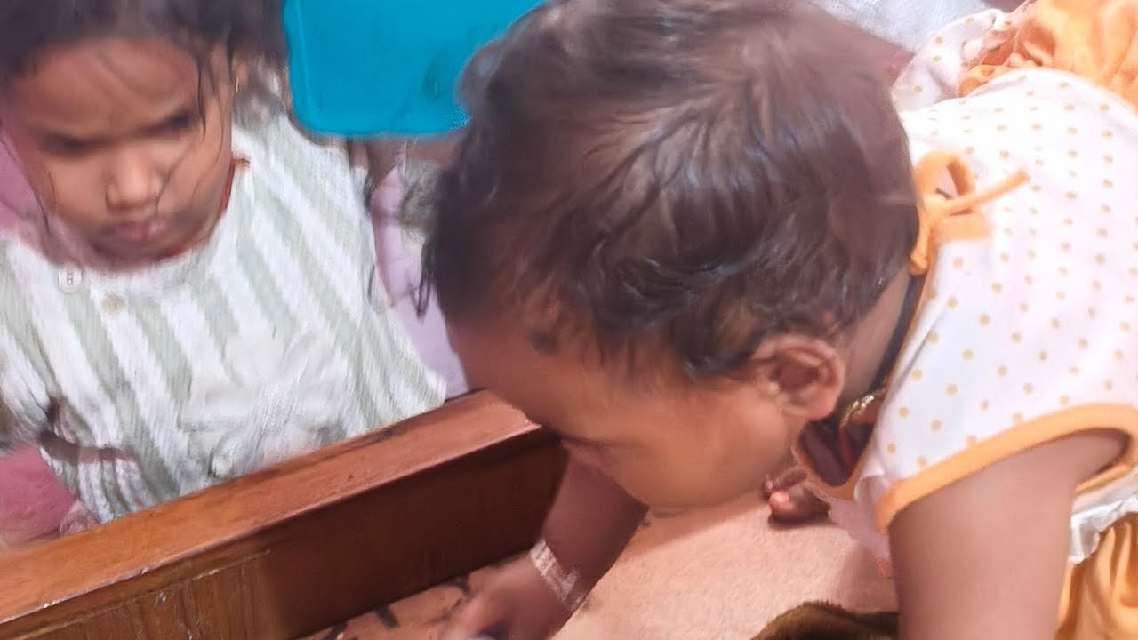 #dekhiye Raat ke 11:00 baje yah bacche Kitna Masti kar rahe hain khud bhi nahin so Rahe aur hamen  