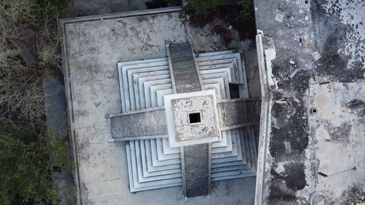 Explorando el restaurante Abandonado Ciudad Maya con el Calin