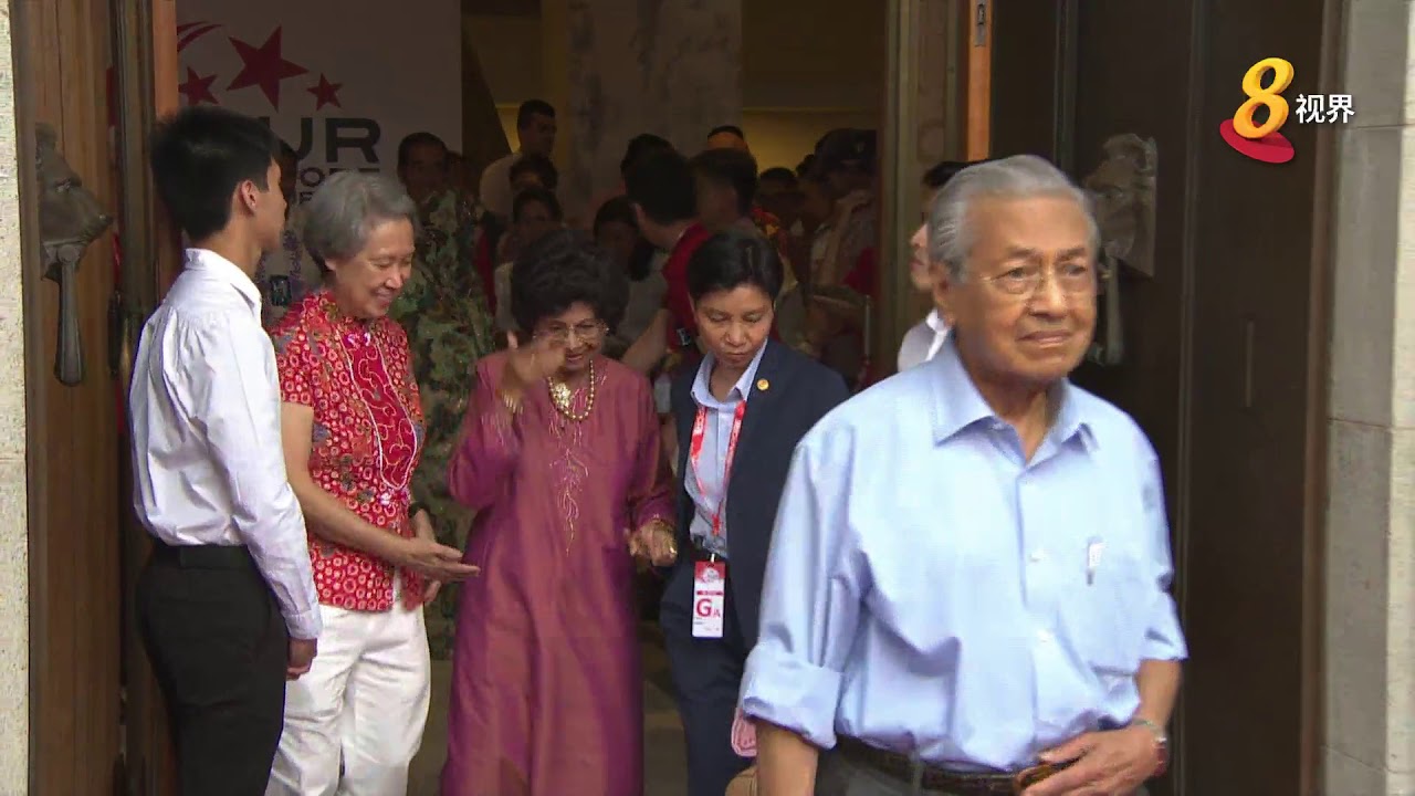 邻国政要出席我国开埠200年的国庆庆典