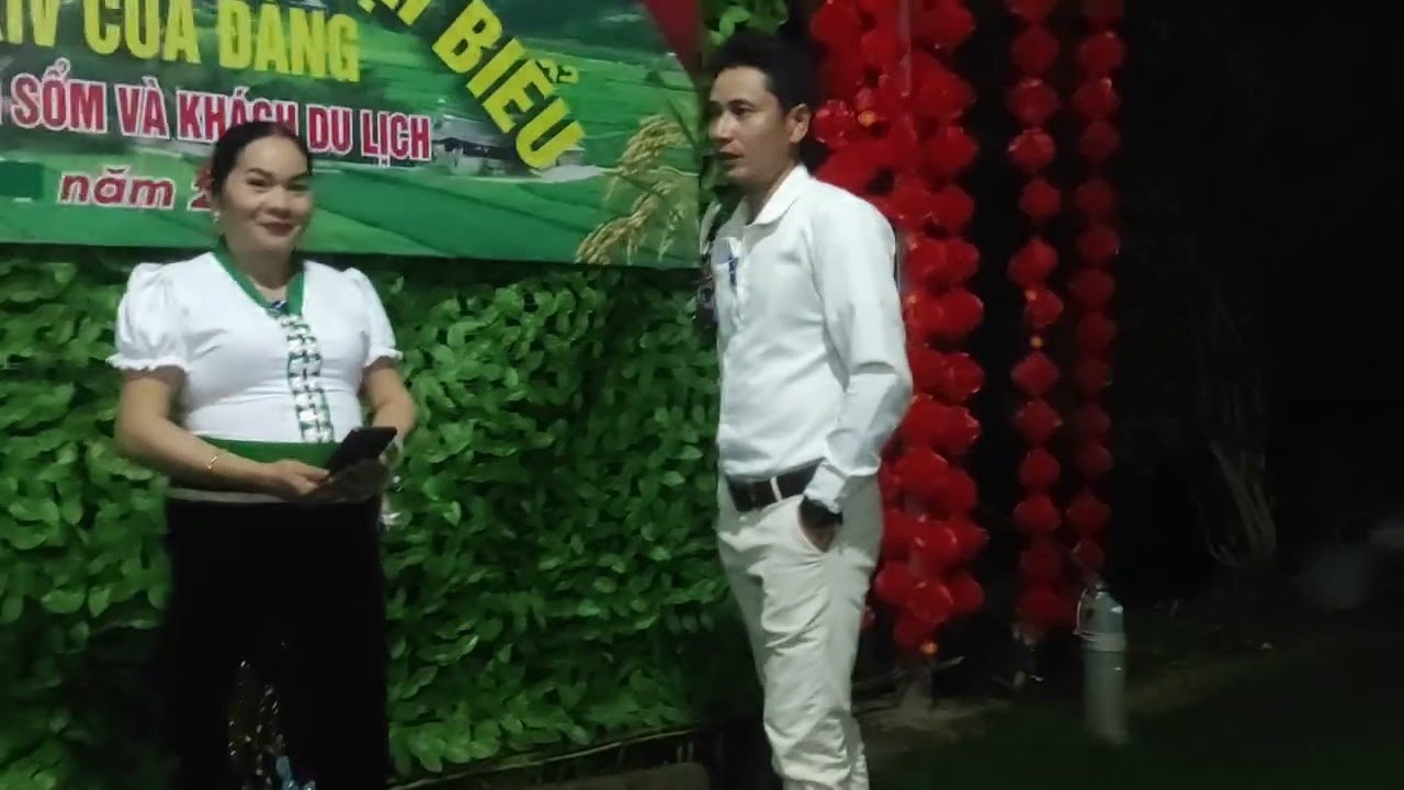 Hát Thái lò Kim vì cười