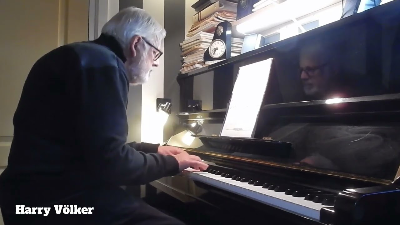 You Only Live Twice - JAMES BOND - piano - HARRY VÖLKER