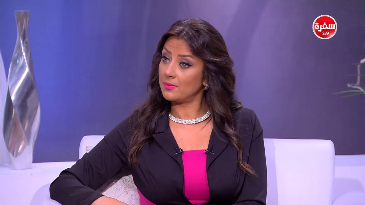 أسباب نزيف اللثة وعلاجها من رضوى الشربيني ود/نور الدين مصطفى | هي وبس