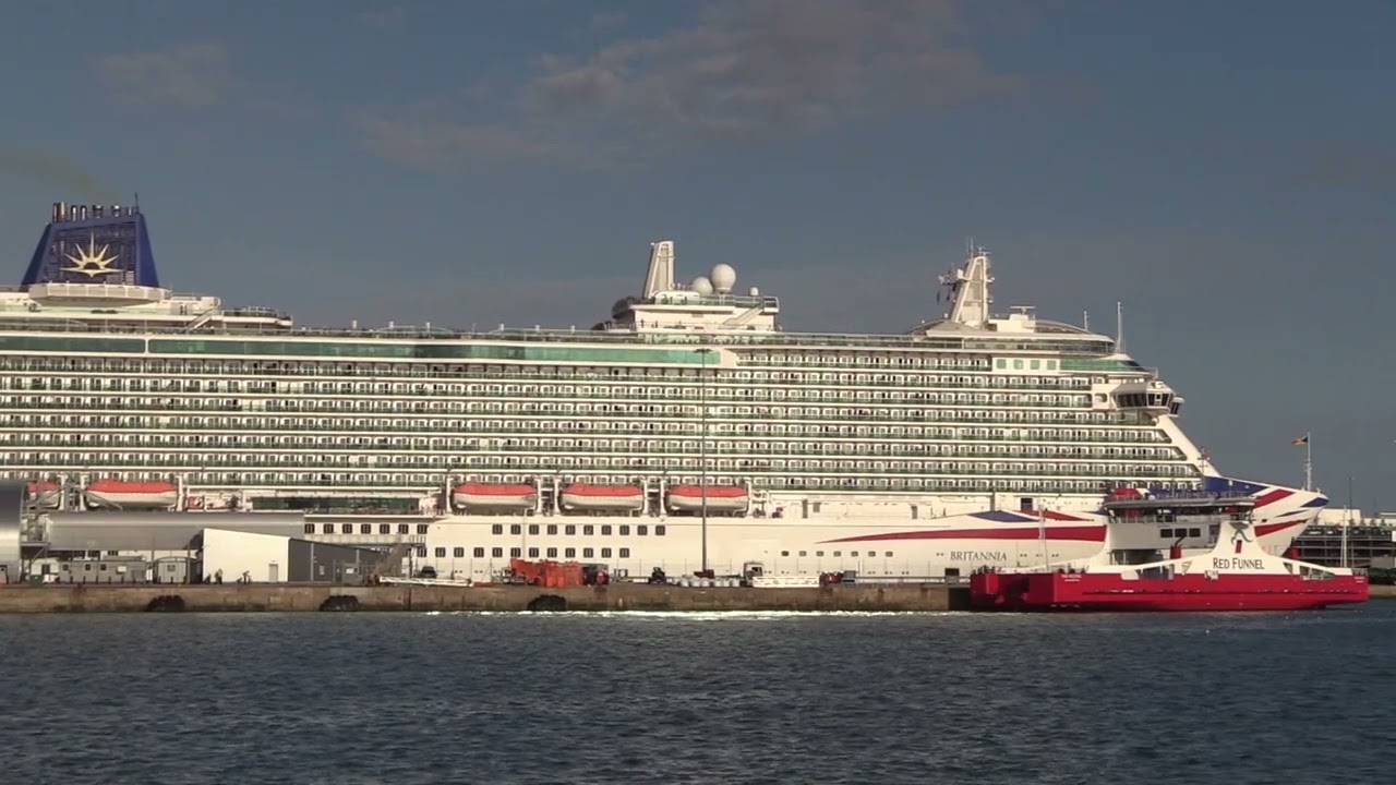 QUEEN MARY 2 & BRITANNIA HORN SALUTES INCLUDING STEAMSHIP SHIELDHALL  21/08/22