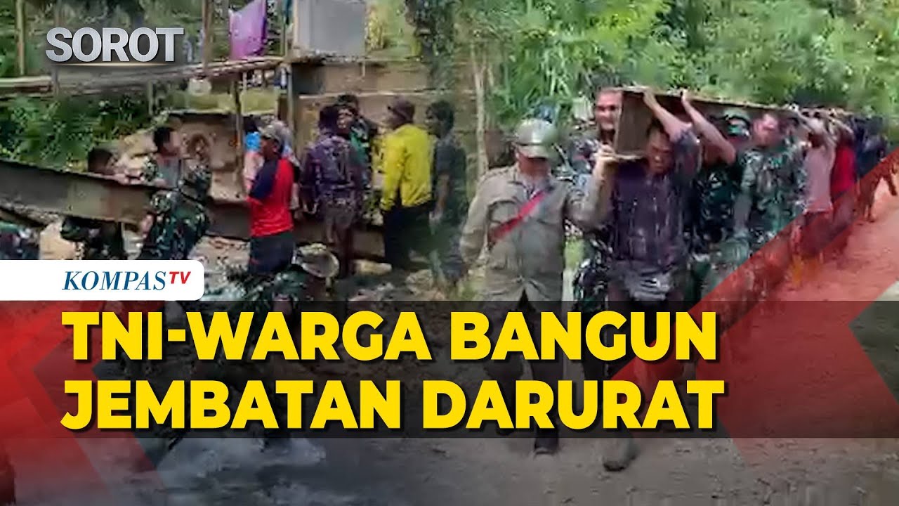 Momen TNI-Warga Bangun Jembatan Darurat di Desa Termiara Aceh Tengah