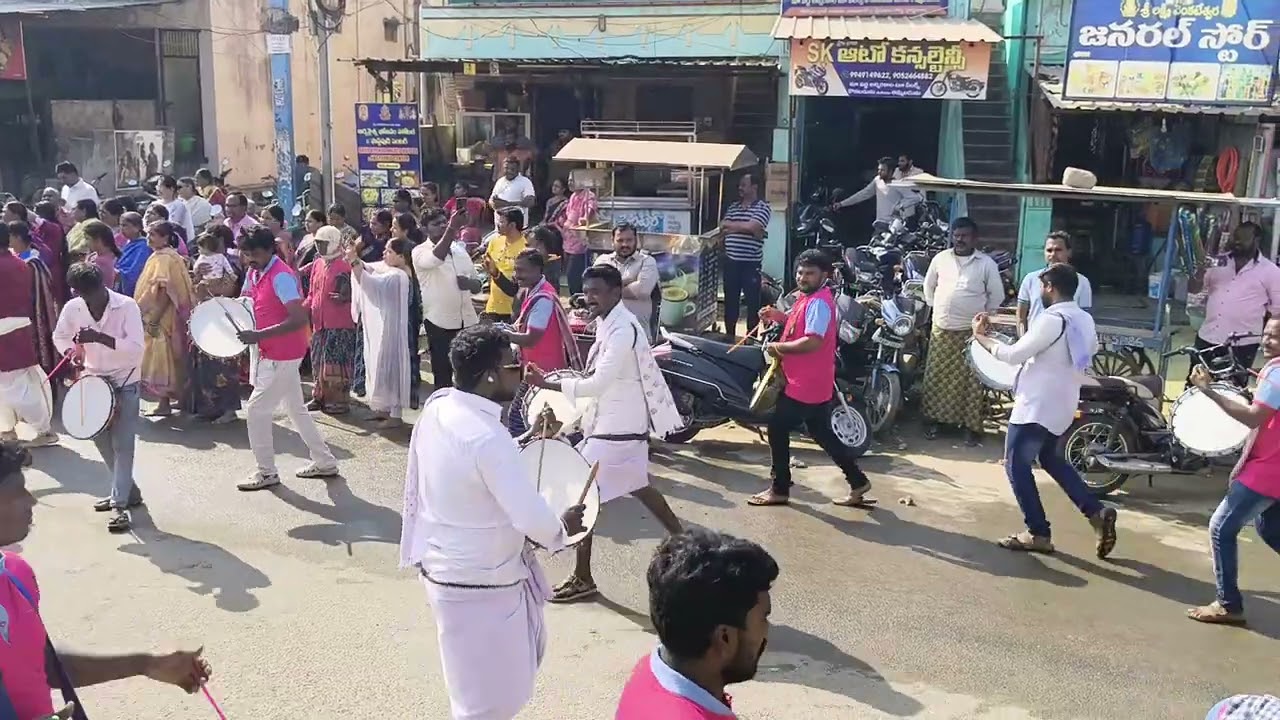 కలుగొట్ల మోహన్ తప్పెట బృంద 9652377636