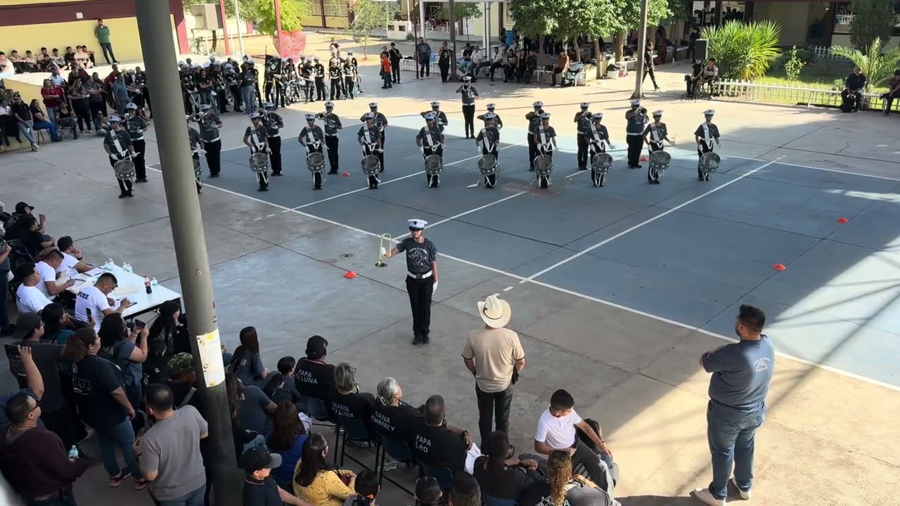 Banda de guerra tigres de la Escuela secundaria estatal 31