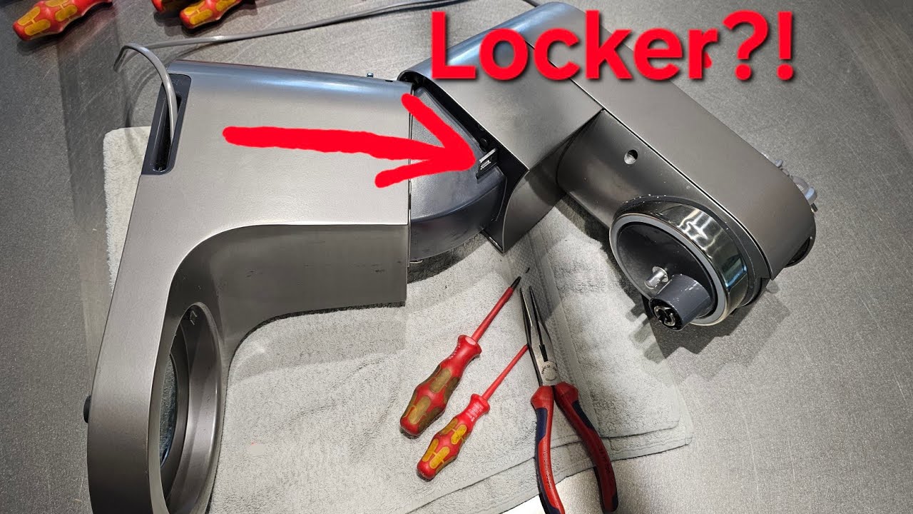 Kenwood Chef Xl Titanium Fanghaken locker, zerlegen reparieren auseinanderbauen.  Stecker ziehen!!!!