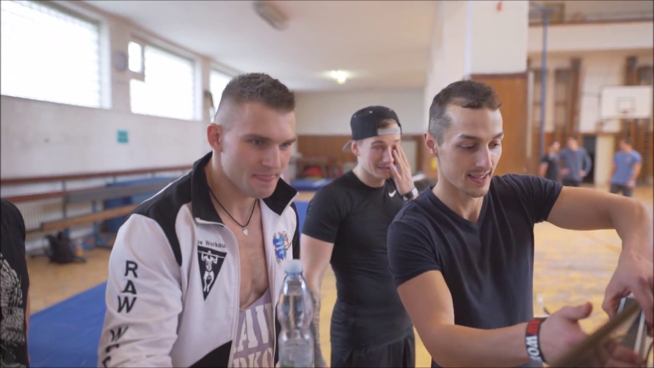 Raw Workout team Training on Rest day (1. sokolovna 27.11.2016)