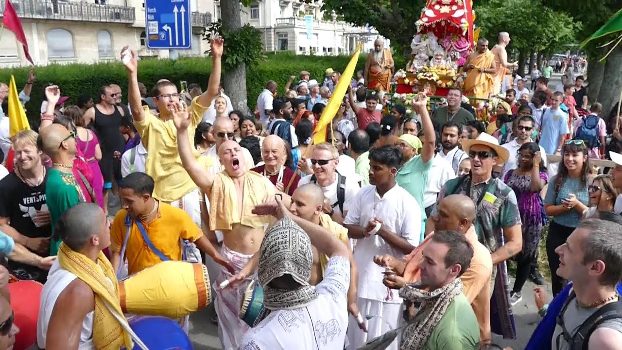 RATHA YATRA ZURICH 2017, MAYAPUR GURUKULIS, AKINCANA KRISHNA DAS, RAMA BHAKTA DAS 25.06.2017
