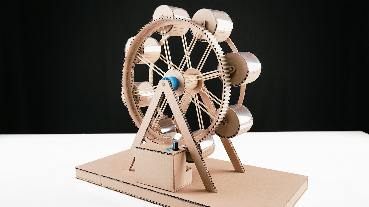 How to Make a Ferris Wheel Out of Cardboard