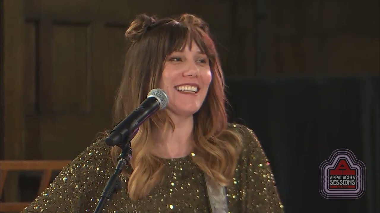 Dooley's Farm | Molly Tuttle and Ketch Secor | Appalachia Sessions Live