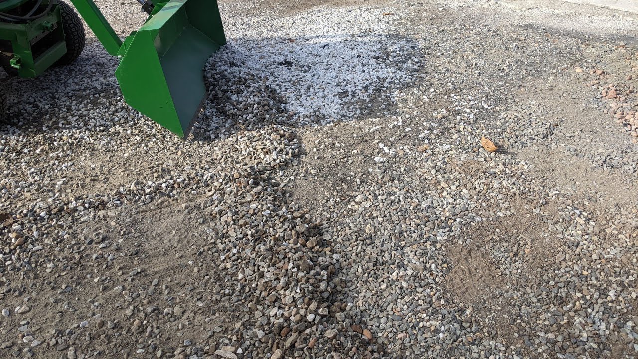Grading my driveway with the Little Bull loader #dirtandstonelandscaping 