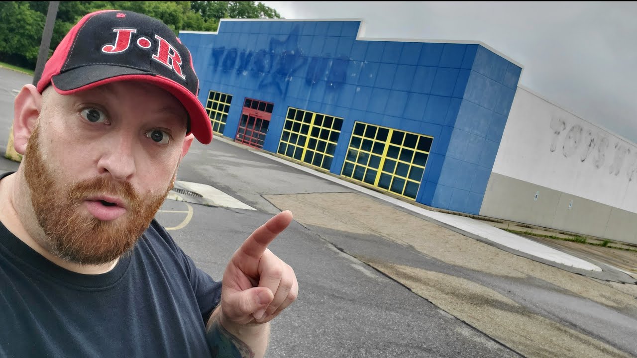 BY REQUEST - RETURN to the ABANDONED TOYS R US / SPIRIT HALLOWEEN