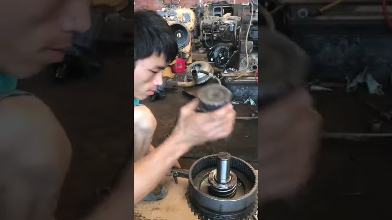 Assembling the third gear assembly of SEM transmission