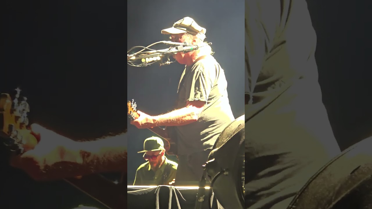 Neil Young and the Chrome Hearts:  Sun Green:  8/21/25 BankNH Pavilion