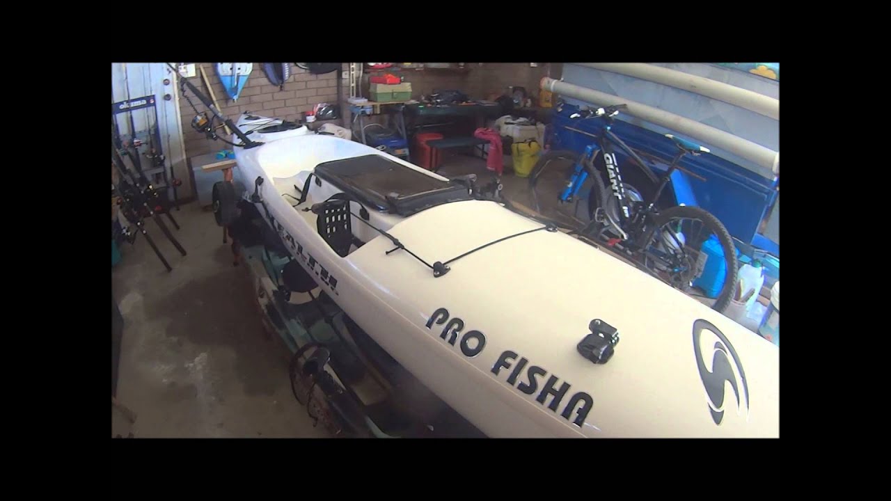stealth Pro Fisha 475 Fishing kayak