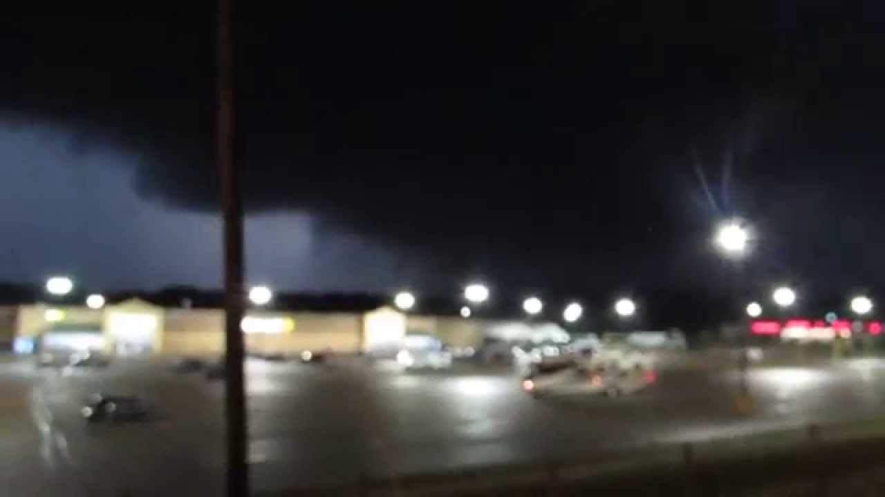 TORNADO WARNING , Forest M.S. 4-28-14 , SCARY AS HELL
