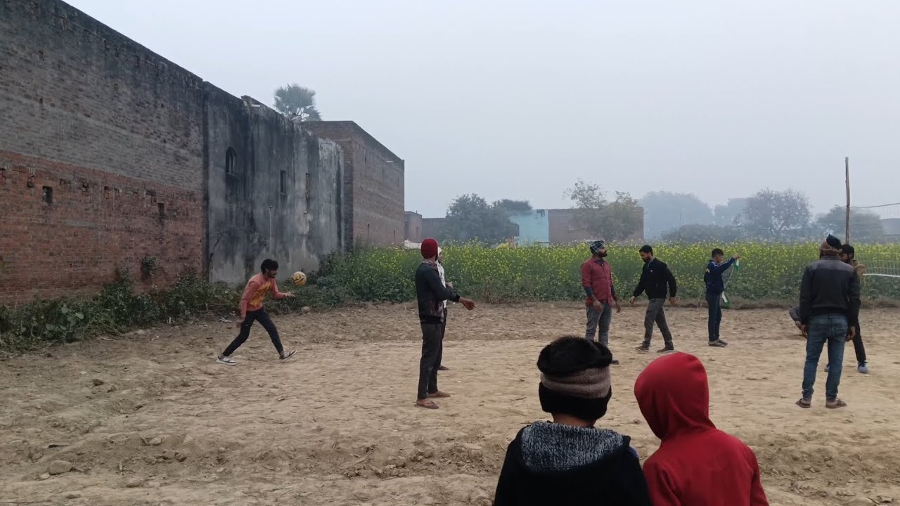 Sardi me 🥶 vollayball ⚽ full bakchodi 🤣