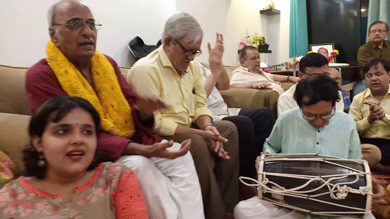 Day 5 - Nagar Betha Garba- MANE AMBA NA GUN GAVA DE