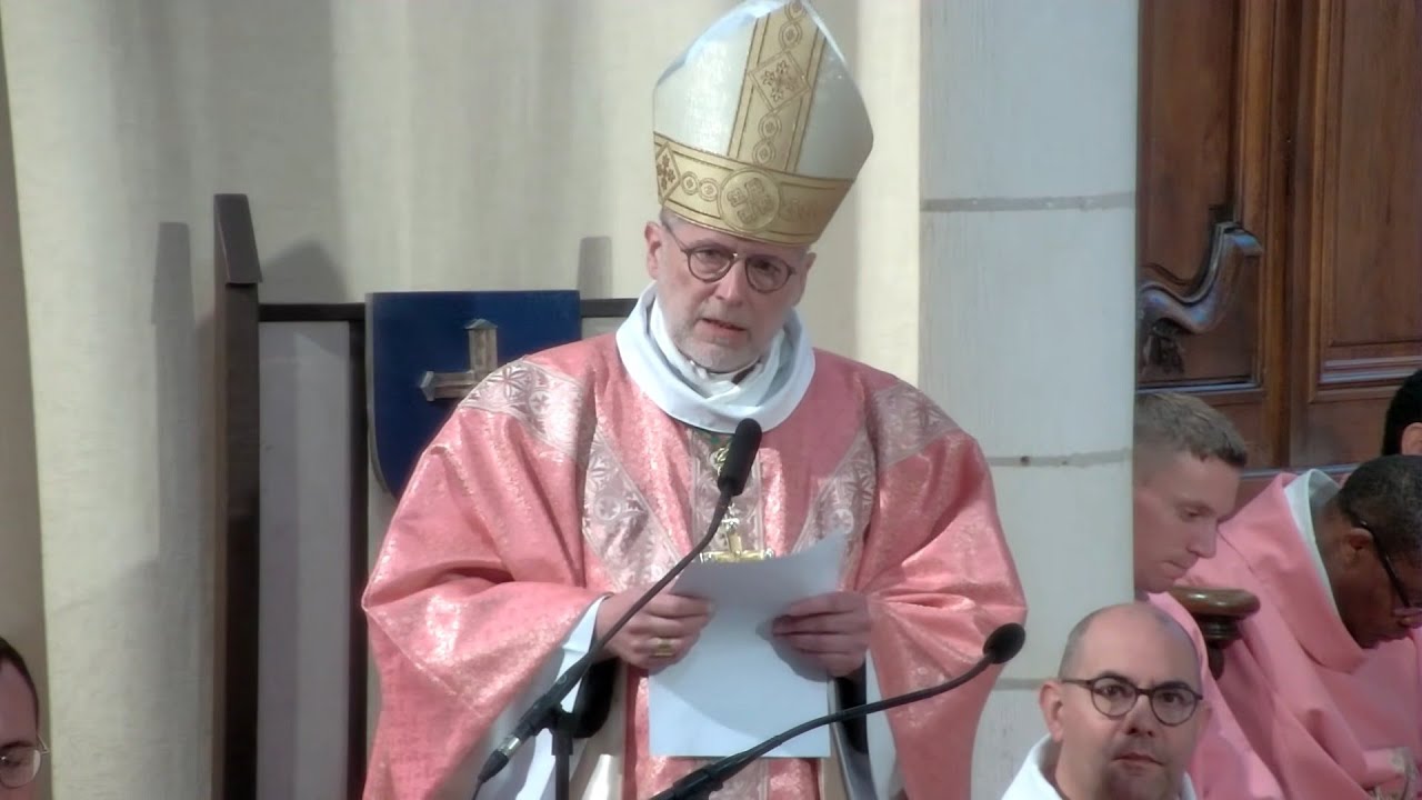Messe d'installation de Mgr Renauld de Dinechin, &eacute;v&ecirc;que de Lu&ccedil;on