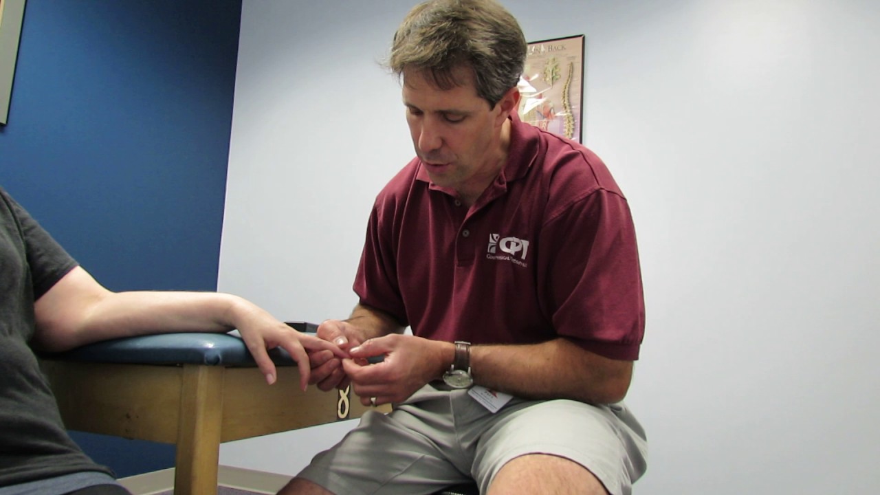 Hoffman's sign positive-How to perform the test