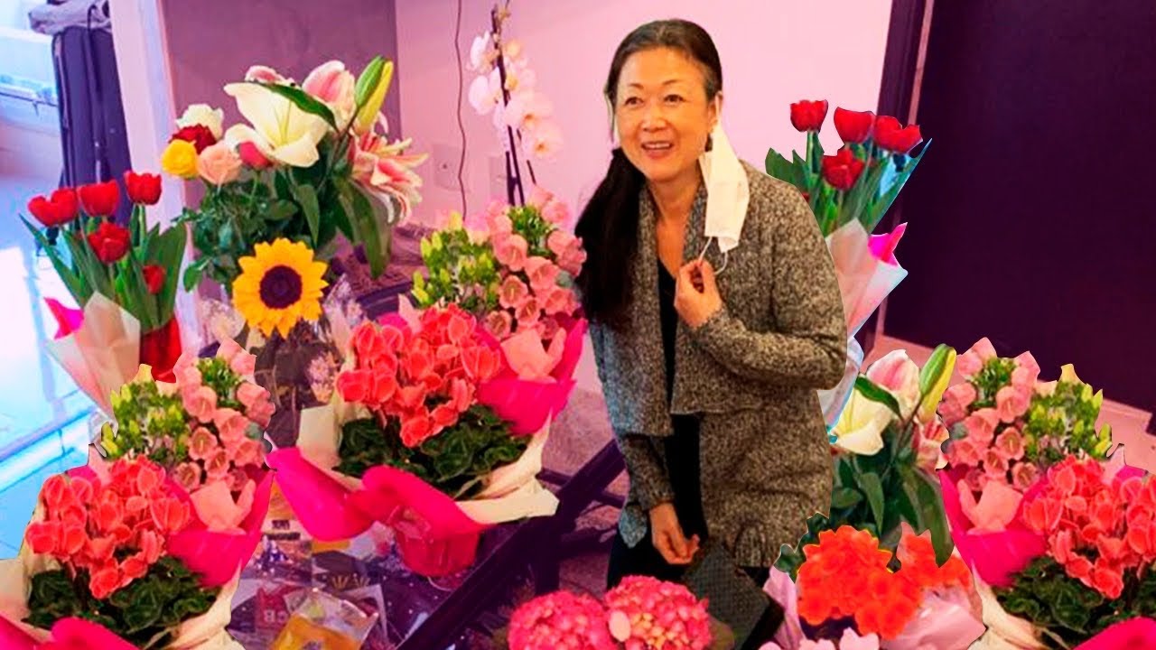 MINHA MÃE NUNCA RECEBEU FLORES *comprei todas* TE AMO MÃE