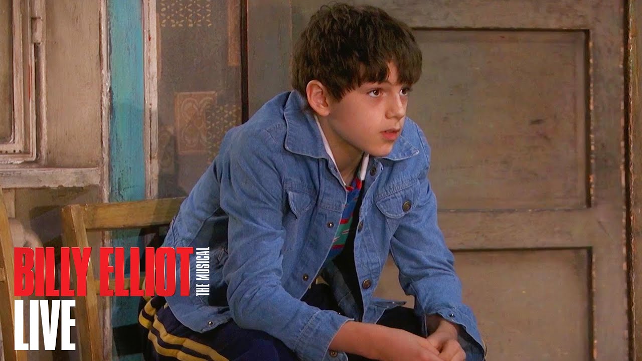Удивительный «Звёзды смотрят вниз» | Billy Elliot The Musical Live