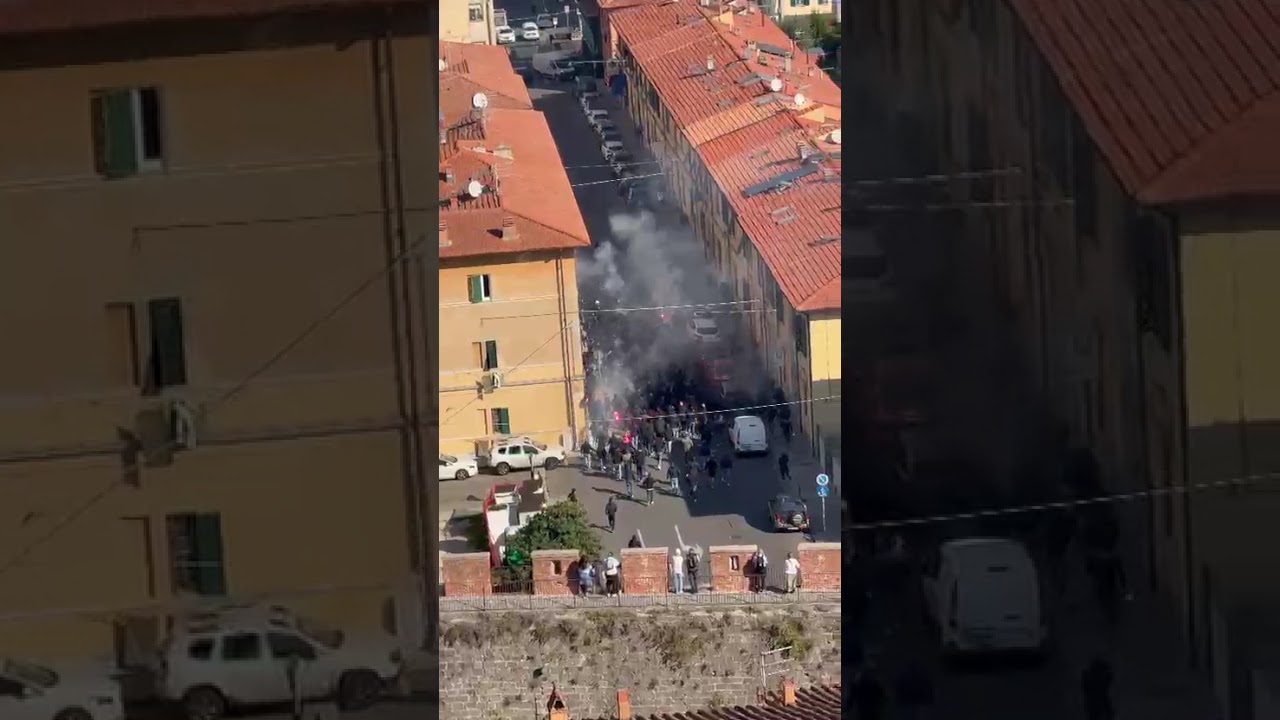 Pisa Verona scontri ultras in centro a Pisa #hellasverona #pisa #ultras