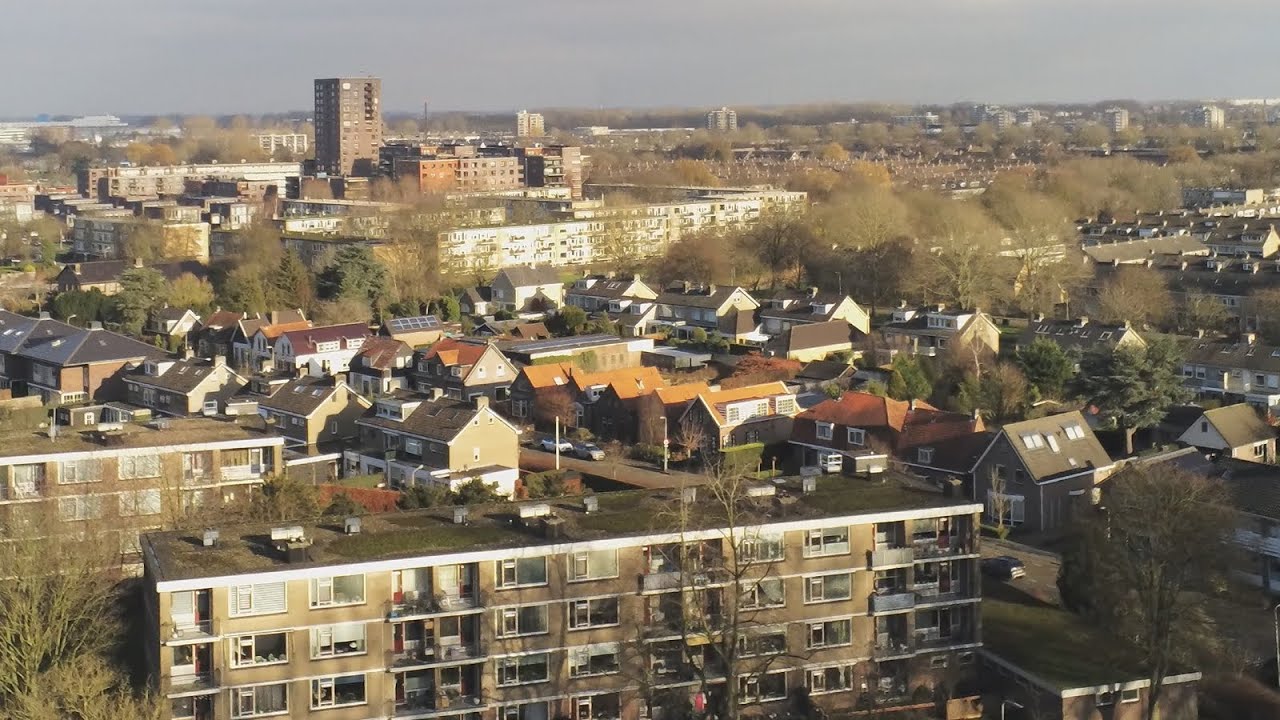Rondom De Heul en Bloemenbuurt Ridderkerk - luchtopname 4K