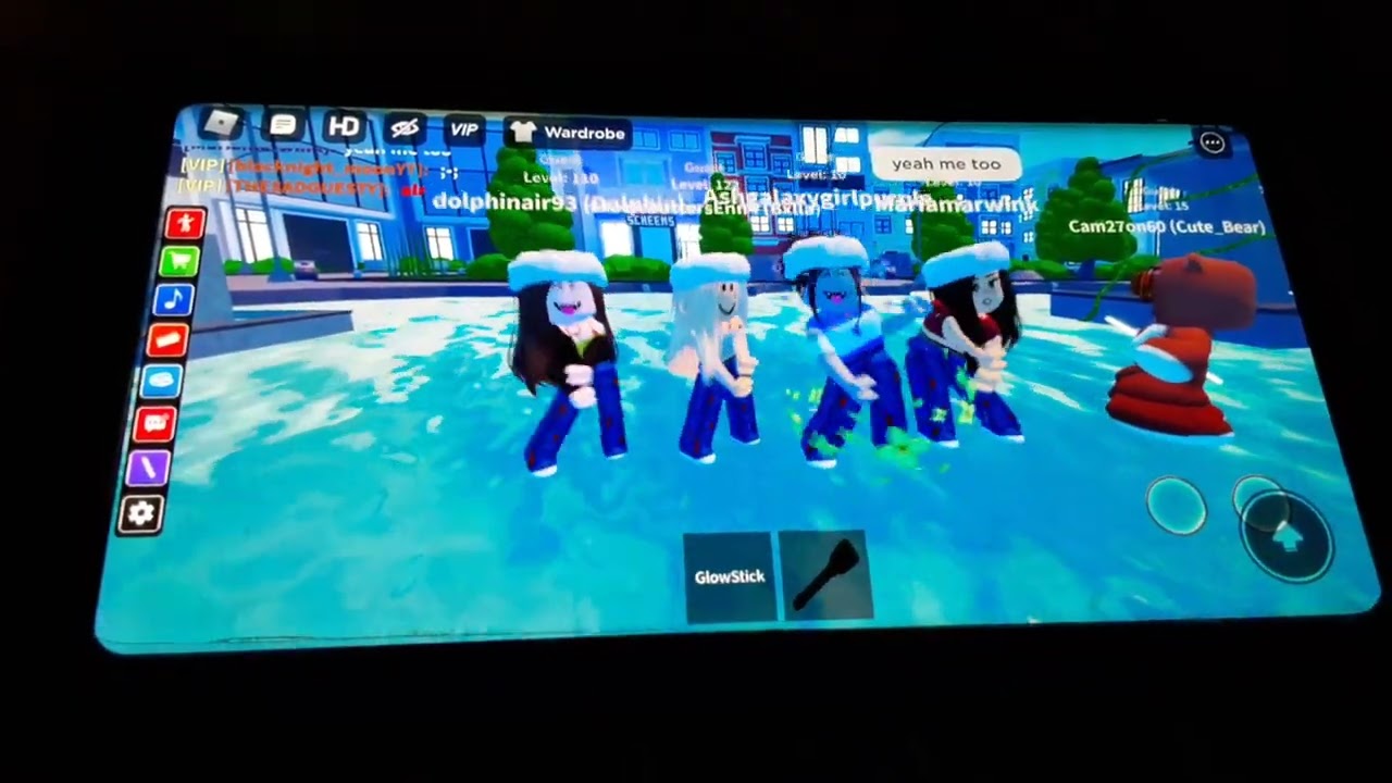 Animation club the twin girls