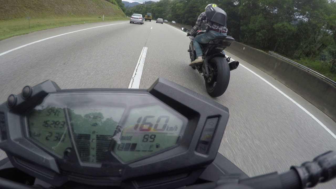 Kawasaki Z800 Top Speed vs ZX10R Karak