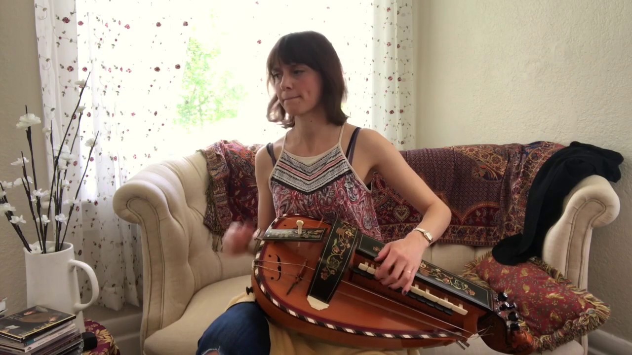 L'ecossaise/La Grande Bete -- Hurdy Gurdy Music