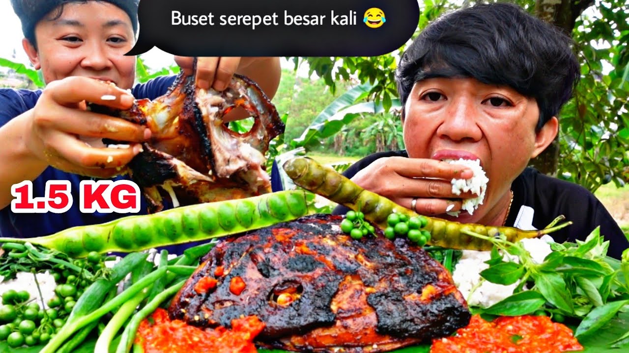 KEPALA IKAN BAKAR 1.5 KG .