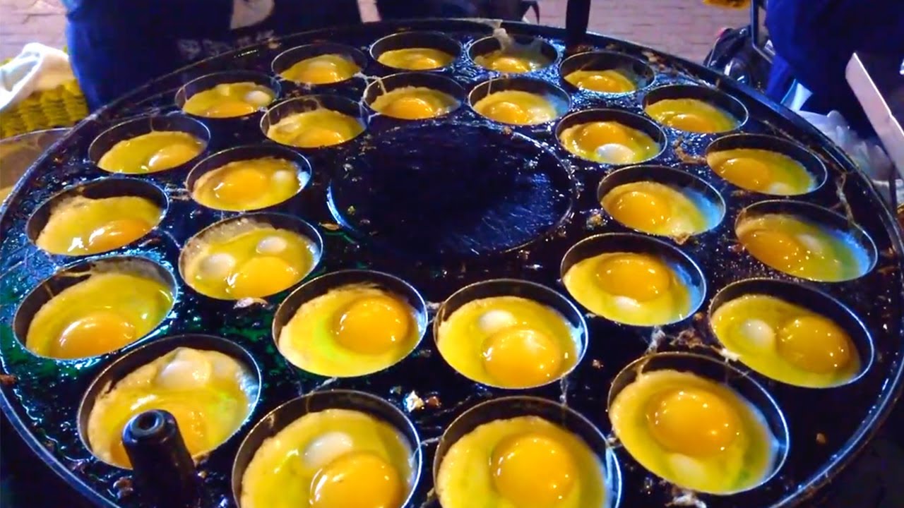 Китайская уличная еда - яичный бургер стоит 3 юаня, бизнес процветает!