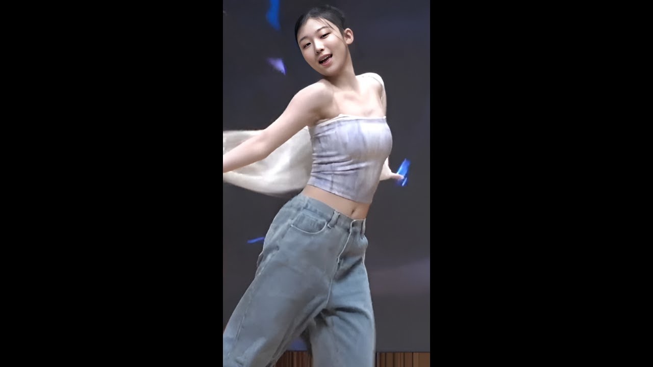 230827 트리플에스 카에데 직캠 'Girls' Capitalism' (tripleS LOVElution KAEDE Fancam) 애플뮤직 팬싸인회 by cherish Soda