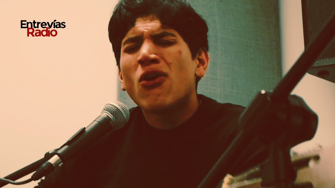 Ángel Tuesta - No esperaba ver el rostro de alguien más (Entremicros 