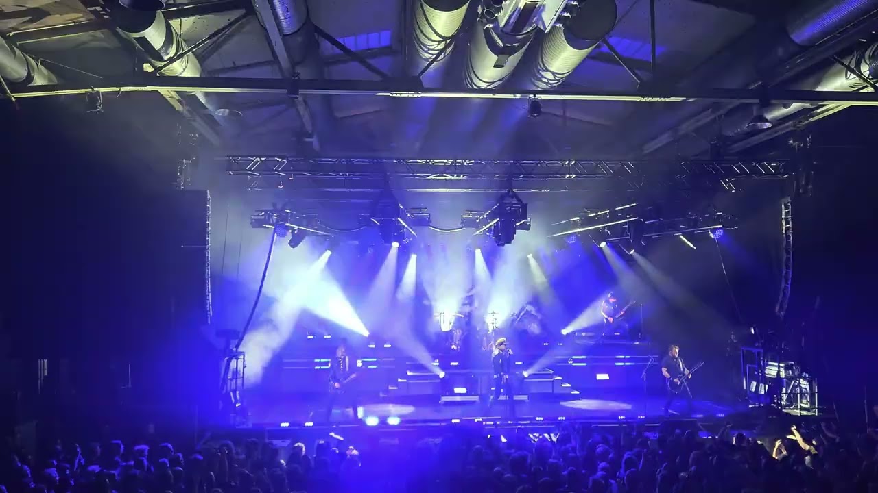 Himmel, Arsch und Zwirn ~ Eisbrecher (15.05.25 - Columbiahalle Berlin)