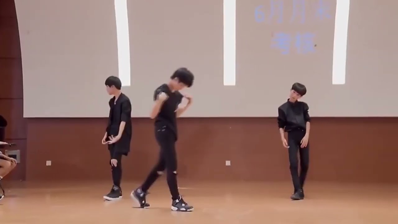 【TF家族黄宇航】16年6月月考《no more dream》