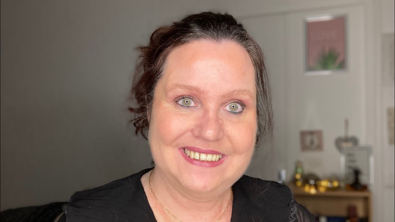 🌺 Je reviens avec un haul skincare et un peu de makeup 🥰🌺#haulskincare