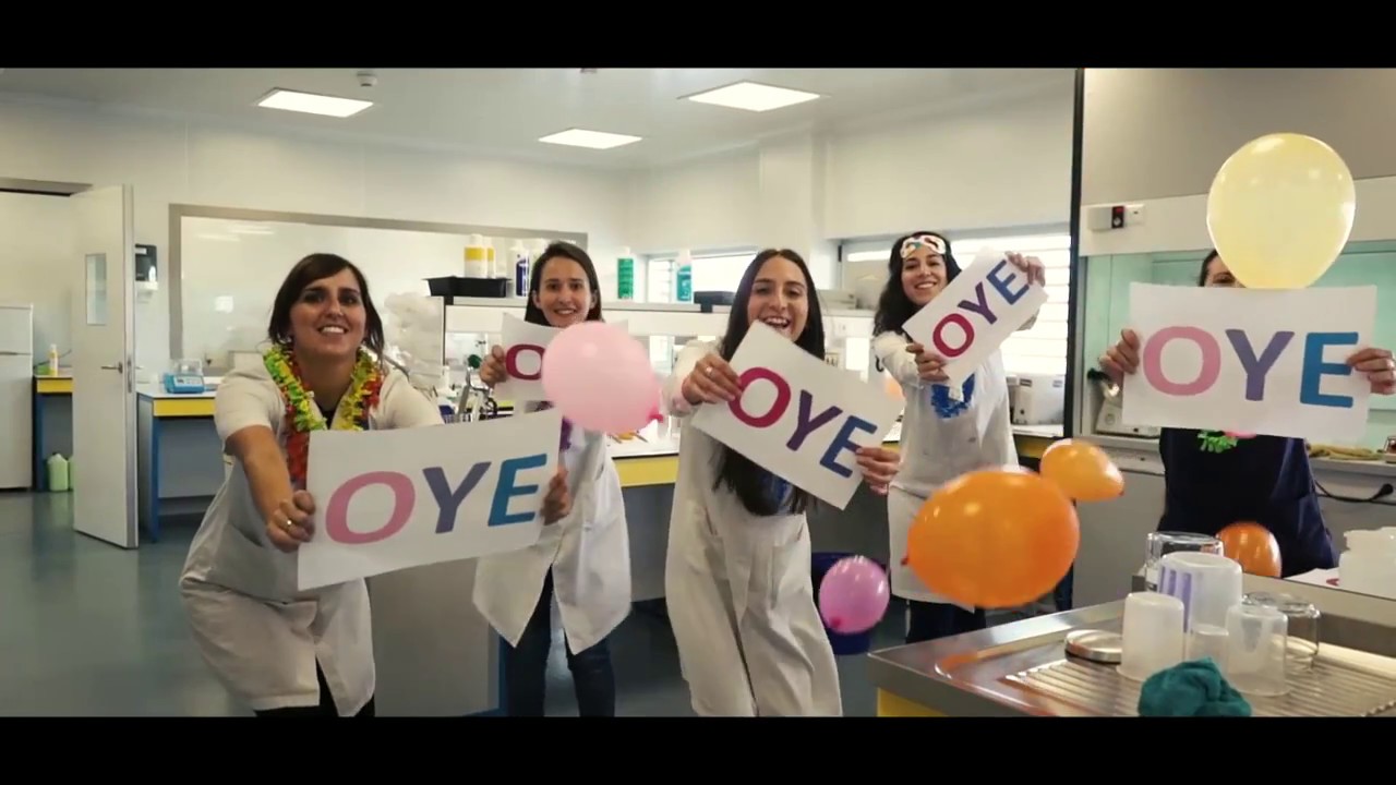 Espectacular homenaje de jubilación a Conchita, socia fundadora de Laboratorios Válquer