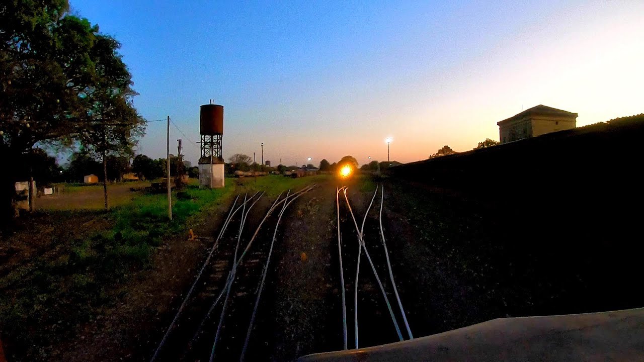 🇧🇷Trem chegando no pátio/Train arriving at the courtyard - Cruz Alta/RS - 2019 - (Brasil) #cabride