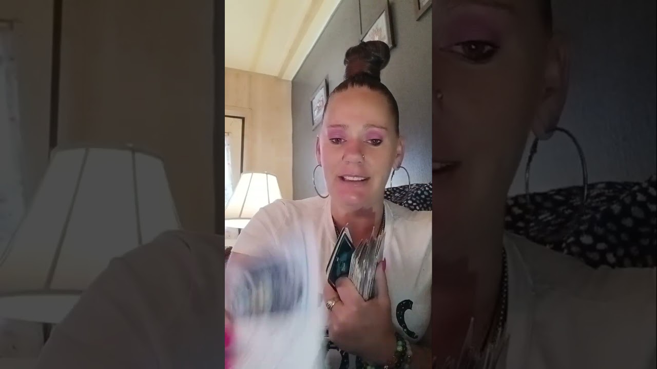 Times ⏲️ up for these people that stole your identity  , Fed's watching 👀 this female 