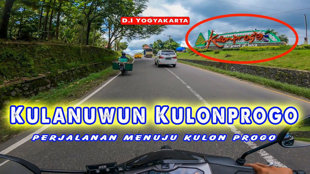 Kondisi Jalan Utama ke Kulon Progo, Yogyakarta, Desember 2022