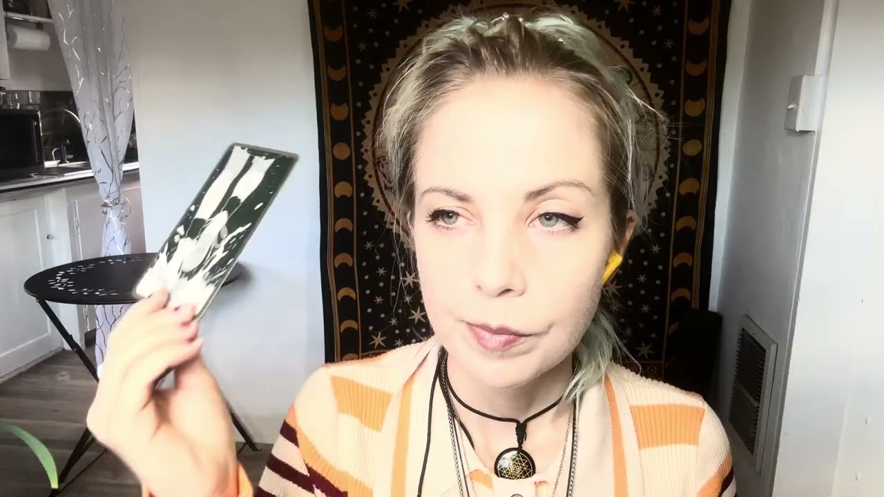 Someone at a crossroads?/someone doing the work? Timeless tarot reading
