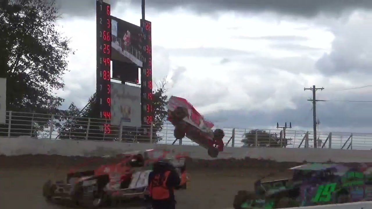 Super Dirt Week 51- Big Crash-Salute to the Troops 150